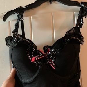 Victoria’s Secret 36D Lingerie